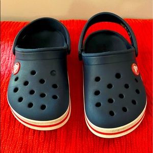 Crocs Crocband Clog, Navy Blue, toddlers Sz. C9 Worn 3 times brand new